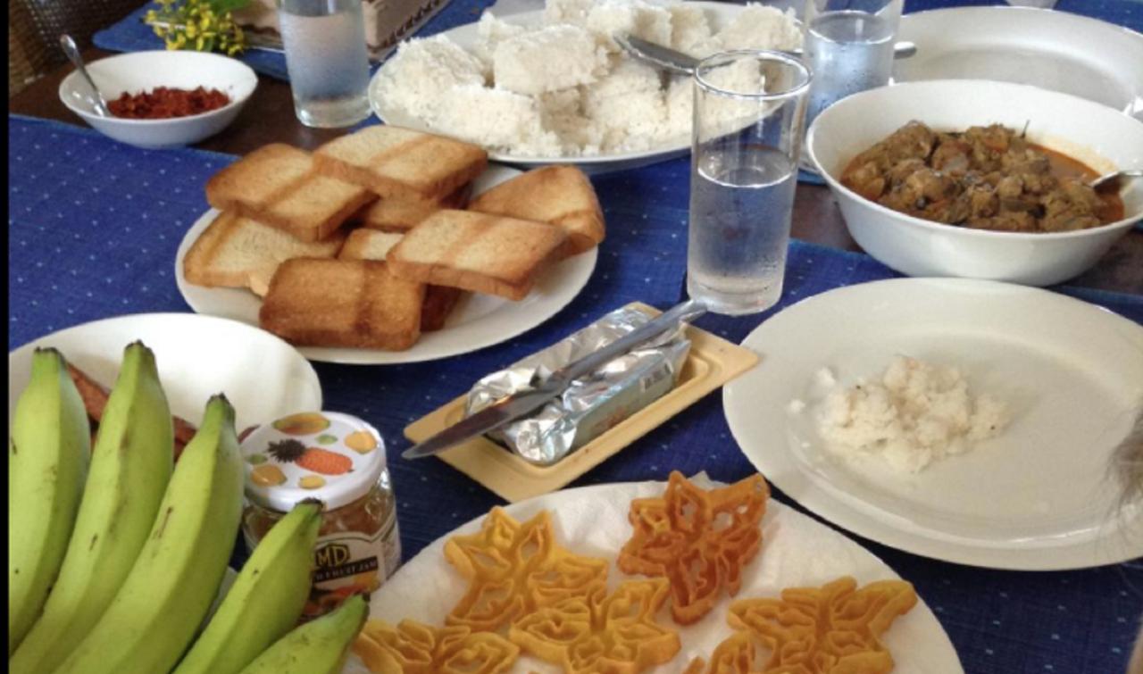 Hikks Villa Hikkaduwa Bagian luar foto